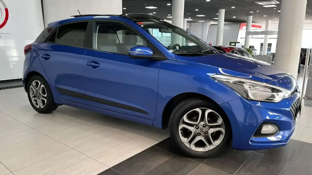 Usado Hyundai i20 84 CV (61 kW) 2019 Azul Utilitario