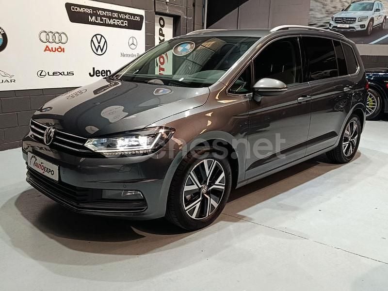 Gris / plata Usado 2020 VW Touran Sportline Monovolumen | 24.990 € (Precio justo) - Imagen 1/4