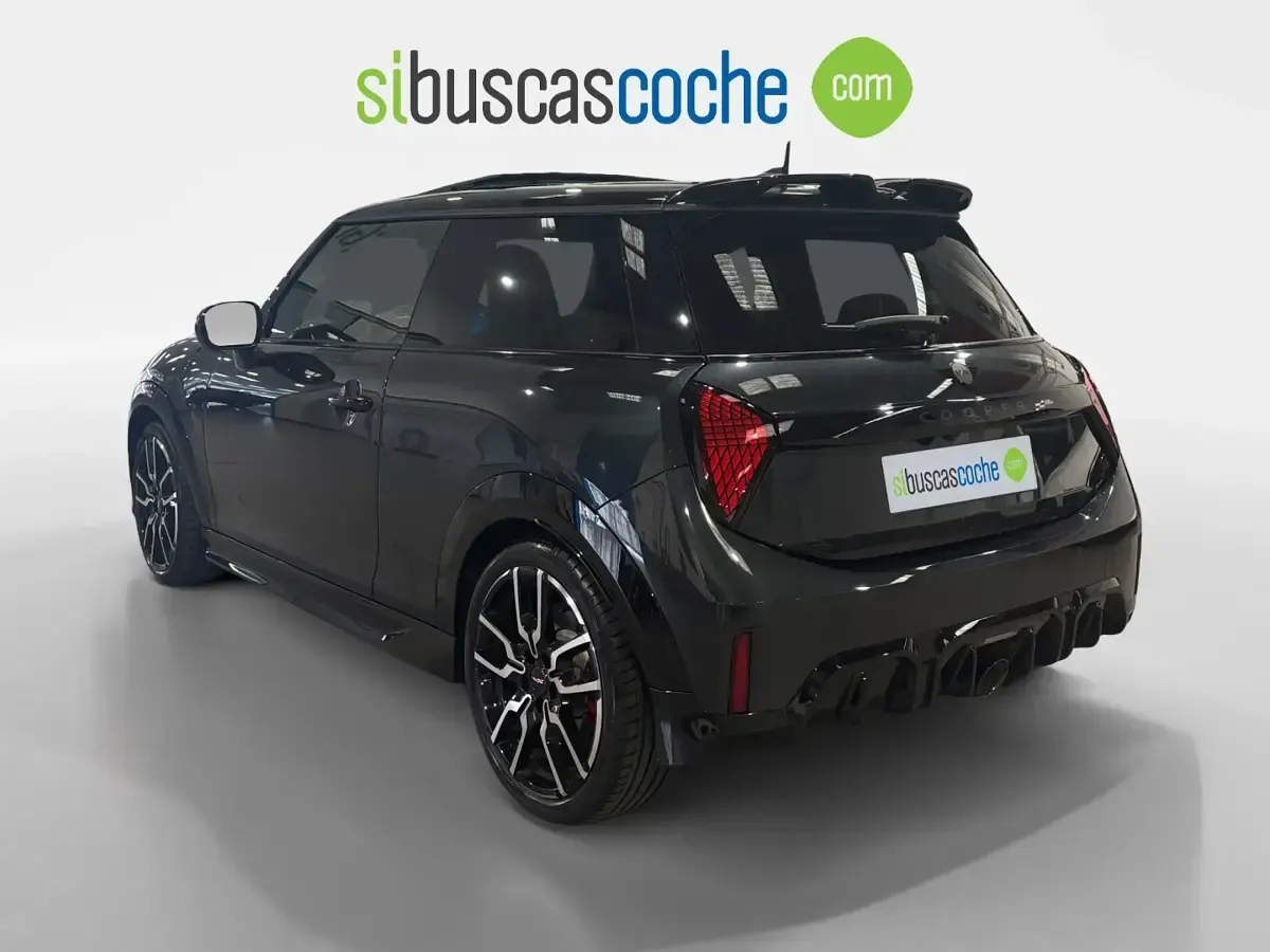Usado Mini John Cooper Works 231 CV (169 kW) 2024 Gris/plata Utilitario