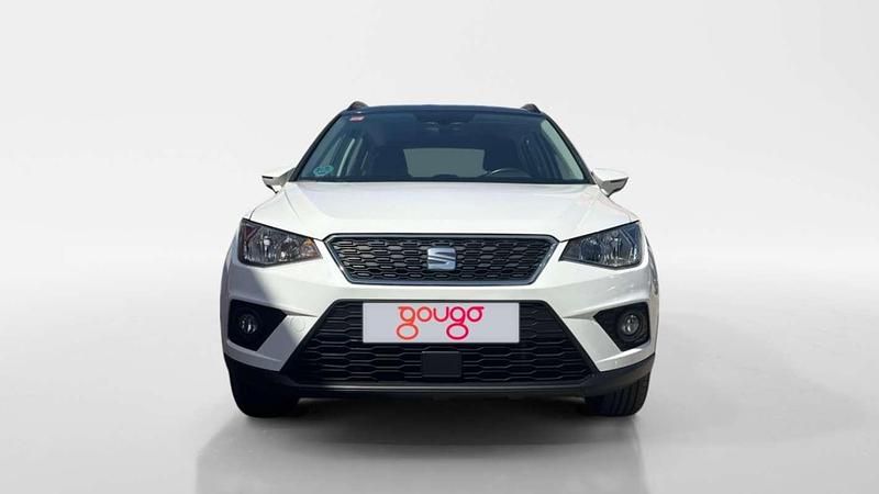 Usado Seat Arona Style 110 CV (80 kW) 2021 Gris SUV