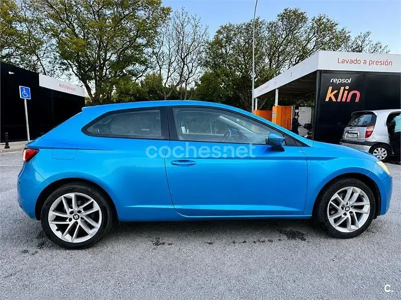 Usado Seat Leon SC Style 122 CV (89 kW) 2013 Azul Utilitario