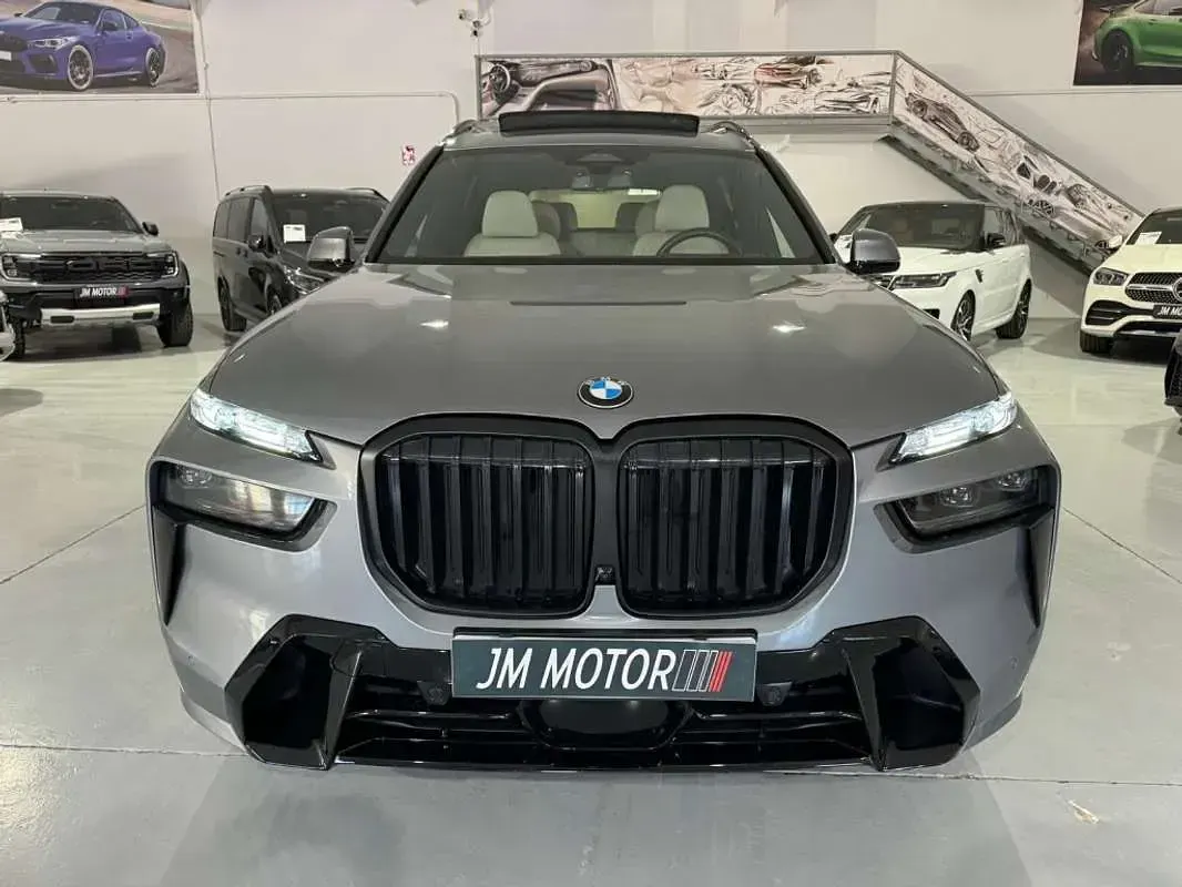 Occasion BMW X7 M Sport 340 PK (250 kW) 2024 Grijs SUV
