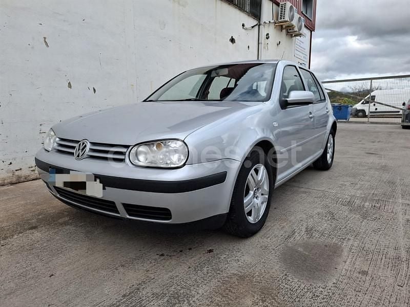 Gris / plata Usado 2002 VW Golf IV Berlina | 4900 € (Precio justo) - Imagen 1/4
