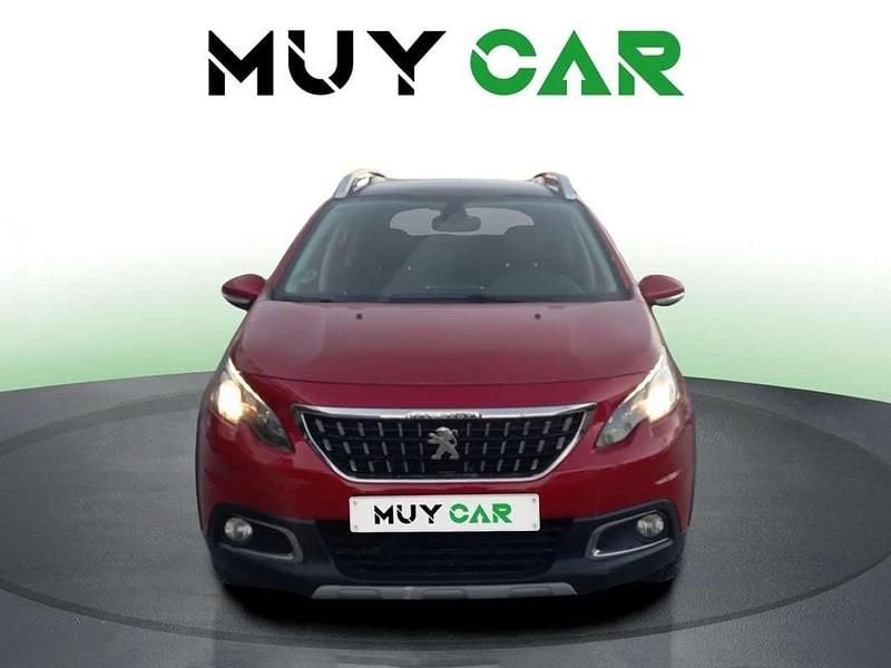 Usado Peugeot 2008 Allure 120 CV (88 kW) 2018 Rojo SUV