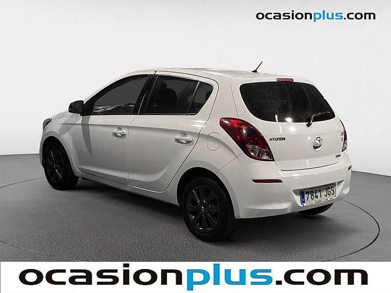 Usado Hyundai i20 GO! 100 CV (73 kW) 2015 Blanco Berlina