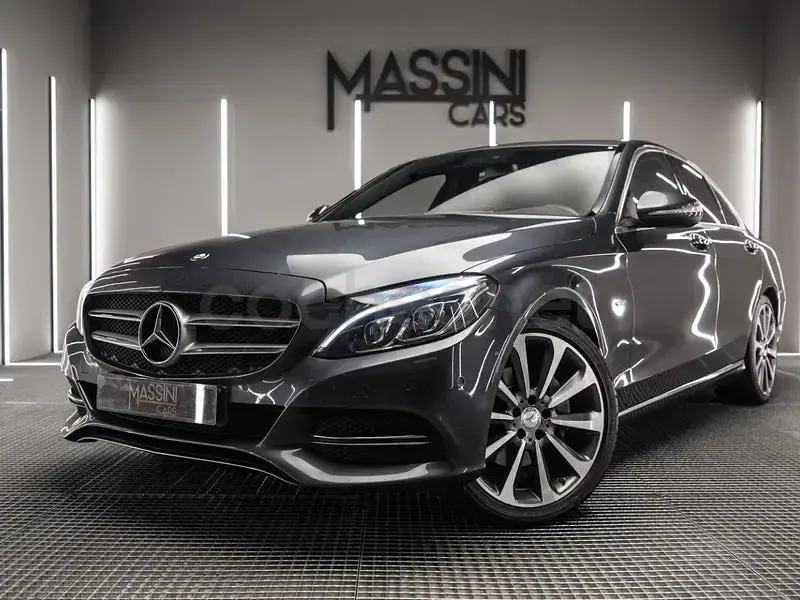 Usado Mercedes C250 Avantgarde 204 CV (150 kW) 2014 Gris / plata Berlina