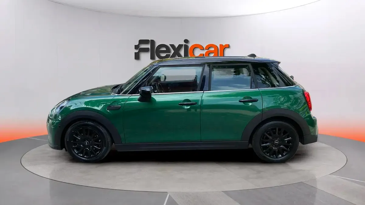 Usado Mini Cooper 136 CV (100 kW) 2022 Verde Utilitario