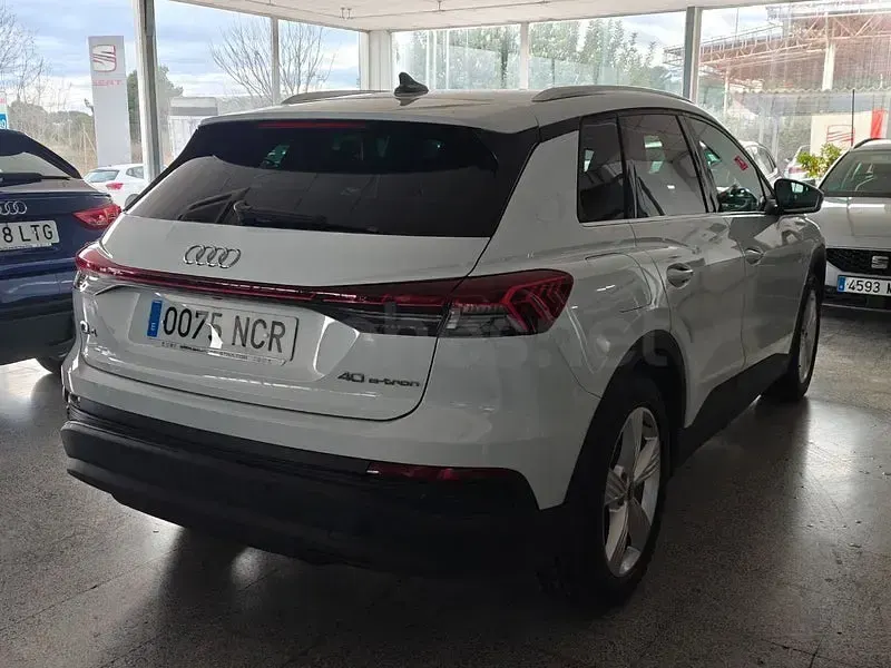 Usado Audi Q4 e-tron Advanced Plus 150 kW (204 CV) 2023 Eléctrico SUV