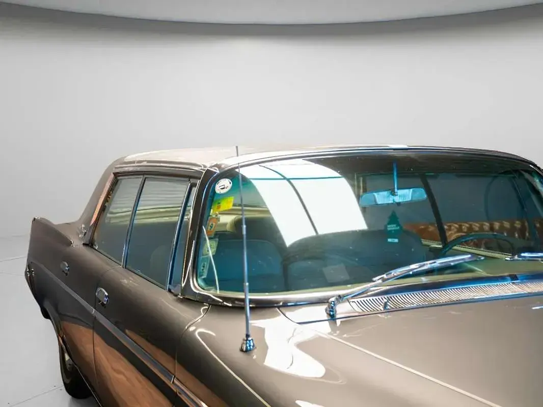Usado Chrysler Imperial 344 CV (253 kW) 1967 Gris Berlina