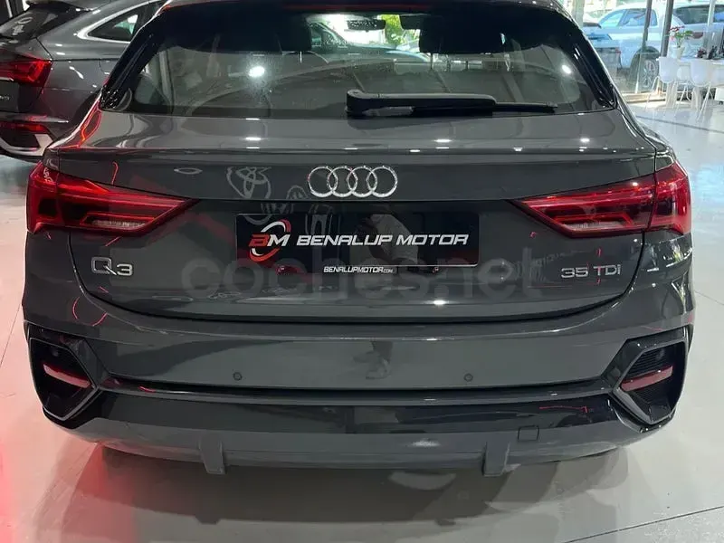 Usado Audi Q3 Sportback 150 CV (110 kW) 2021 Gris / plata SUV