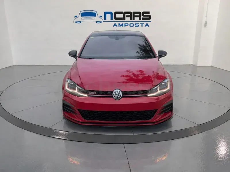 Usado VW Golf VII GTI 290 CV (213 kW) 2019 Rojo Berlina