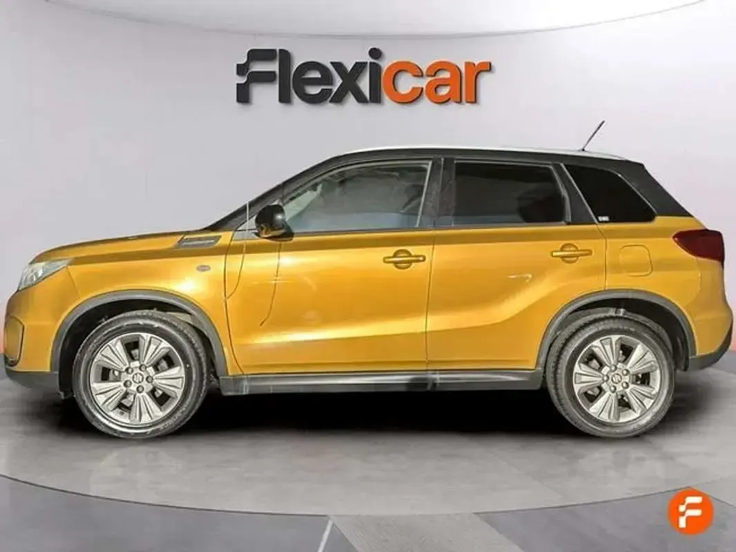 Usado Suzuki Vitara 140 CV (102 kW) 2019 Amarillo SUV