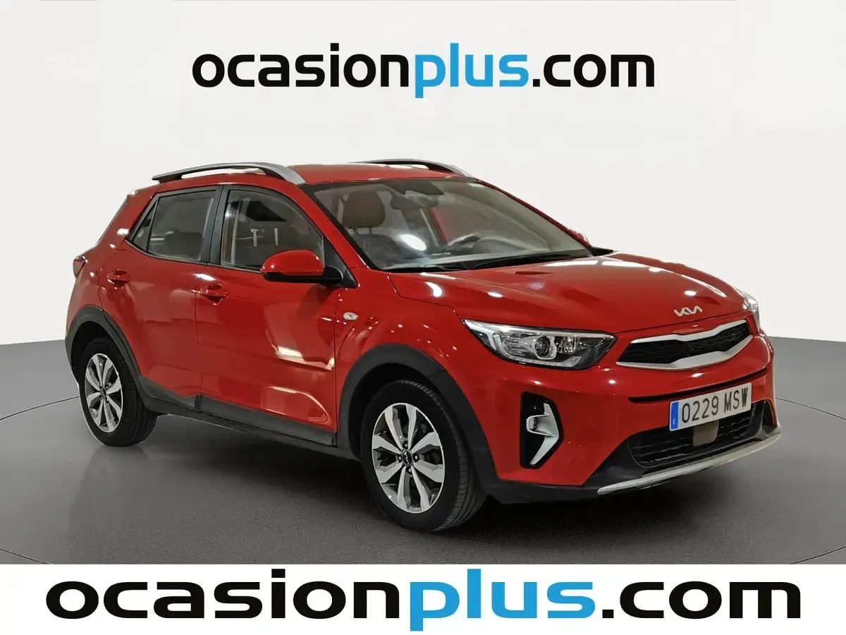 Usado Kia Stonic 101 CV (74 kW) 2024 Blanco SUV