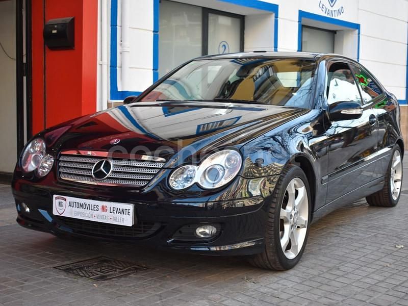 Azul Usado 2008 Mercedes C180 Sport Edition Berlina | 9990 € (Un poco caro) - Imagen 1/4