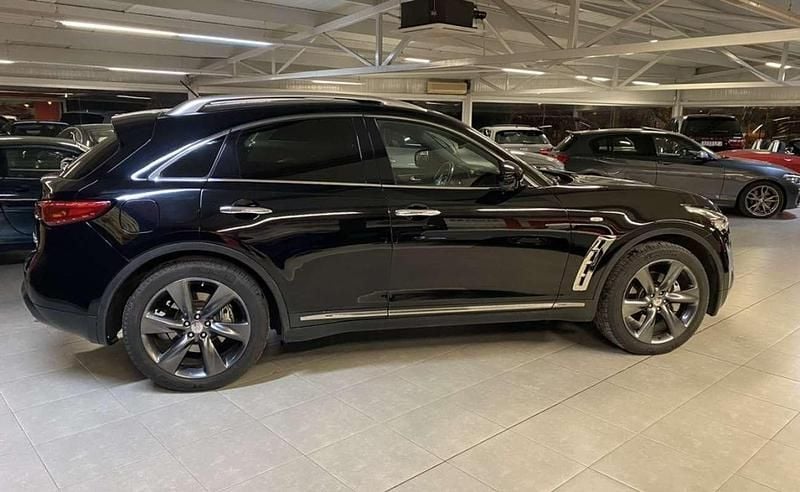 Usado Infiniti Fx30 Premium 238 CV (175 kW) 2010 Negro SUV