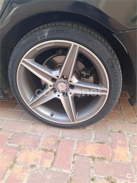 Usado Mercedes C200 AMG line 136 CV (100 kW) 2016 Negro Berlina