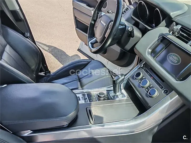 Usado Land Rover Range Rover SE 258 CV (189 kW) 2014 Blanco SUV
