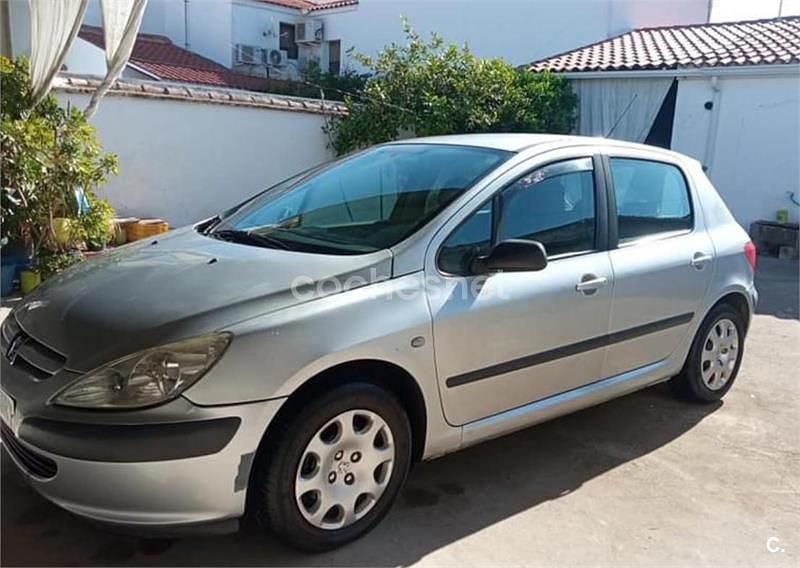 Usado Peugeot 307 90 CV (66 kW) 2002 Gris / plata Berlina
