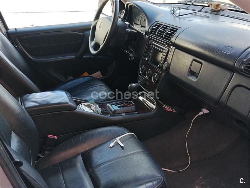 Usado Mercedes ML270 163 CV (119 kW) 2003 Gris / plata SUV