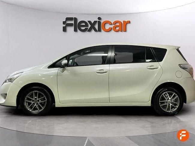Usado Toyota Verso Comfort 147 CV (108 kW) 2015 Blanco Monovolumen