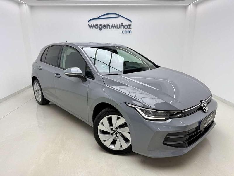 Usado VW Golf VIII 116 CV (85 kW) 2025 Gris Utilitario