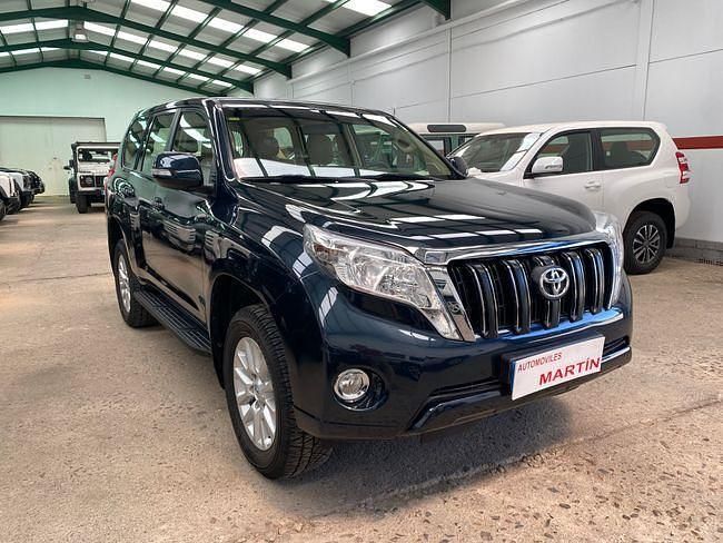 Usado Toyota Land Cruiser 177 CV (130 kW) 2017 Azul SUV