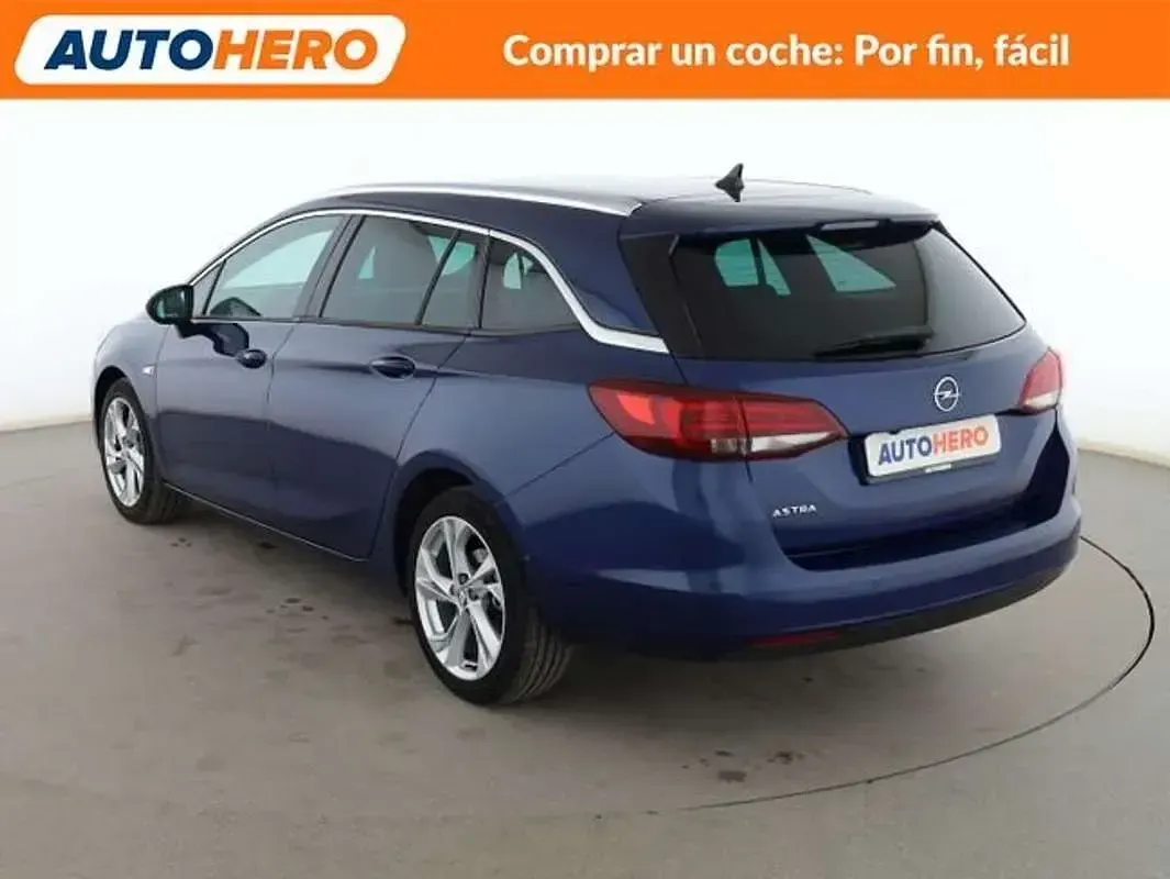 Usado Opel Astra Elegance 145 CV (106 kW) 2019 Azul Familiar