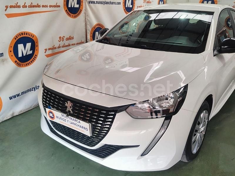 Usado Peugeot 208 Active 100 CV (73 kW) 2022 Blanco Utilitario