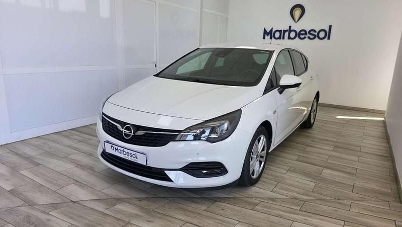 Usado Opel Astra GS Line 110 CV (80 kW) 2020 Burdeos Utilitario