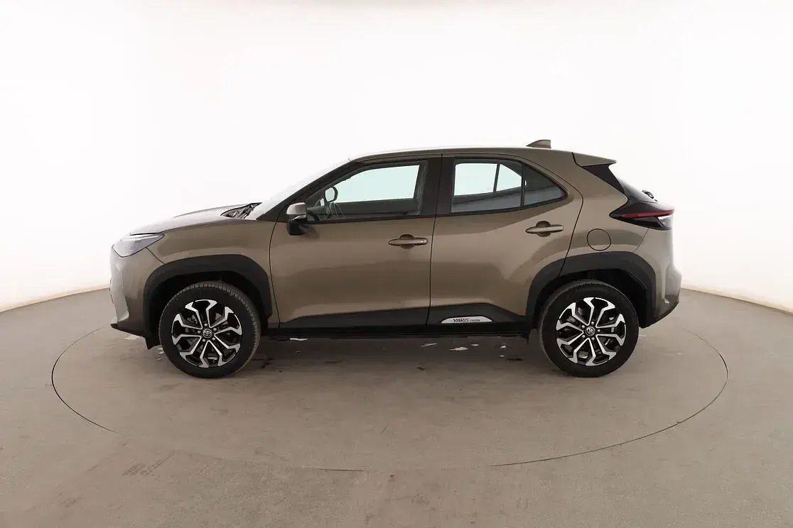 Usado Toyota Yaris Cross Active 116 CV (85 kW) 2023 Verde SUV
