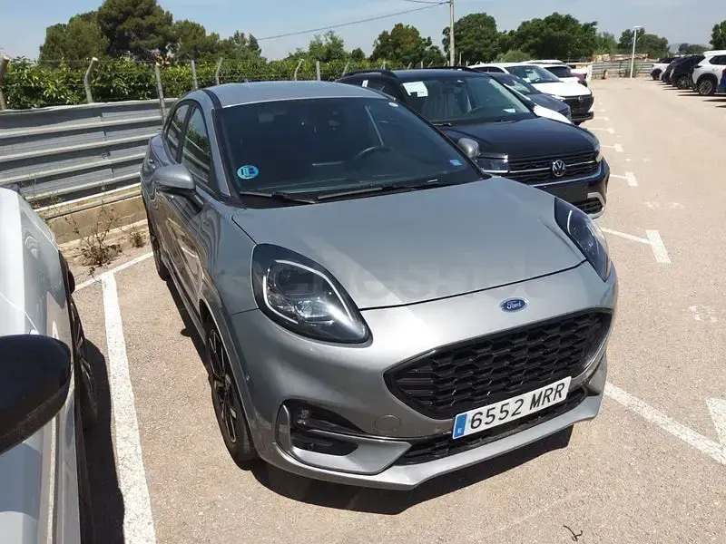Usado Ford Puma ST-Line X 125 CV (91 kW) 2024 Gris / plata SUV
