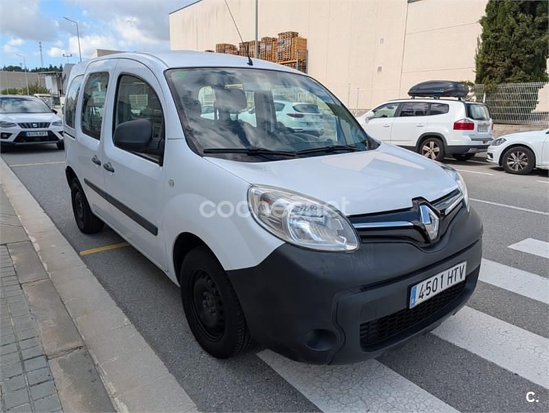 Usado Renault Kangoo 90 CV (66 kW) 2013 Blanco Monovolumen