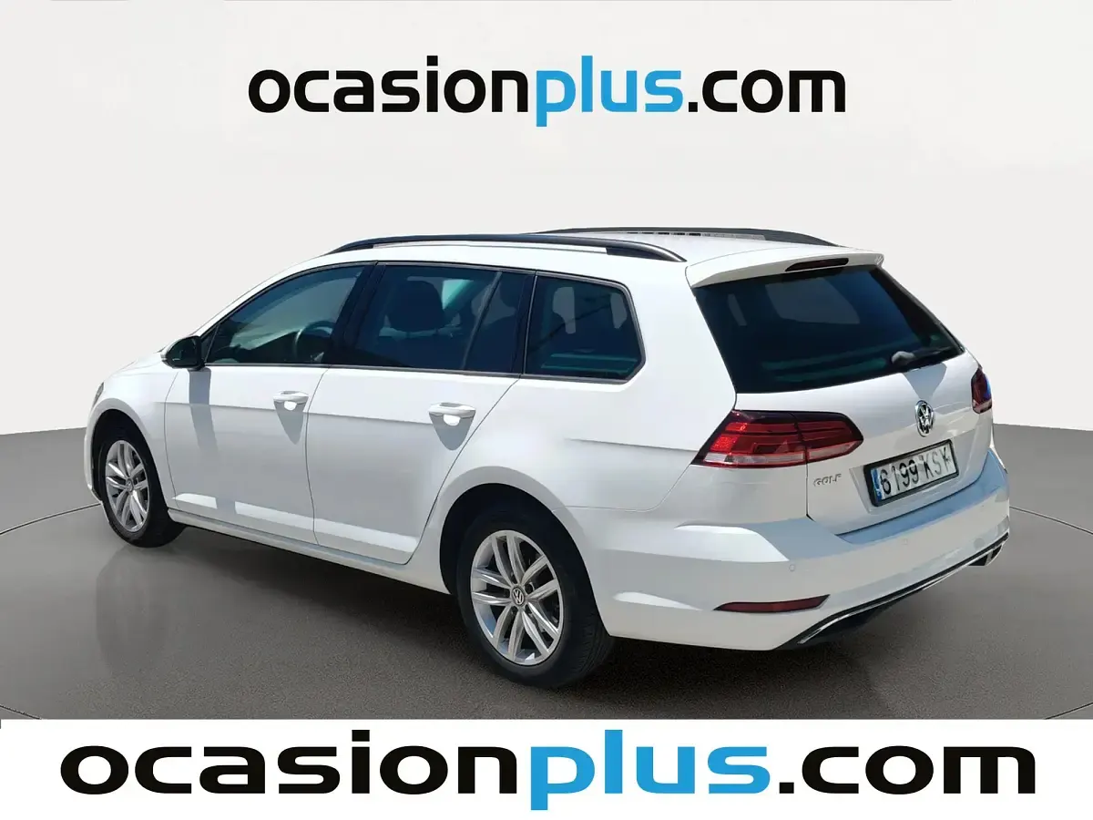 Usado VW Golf Sportsvan Advance 115 CV (84 kW) 2019 Blanco Monovolumen