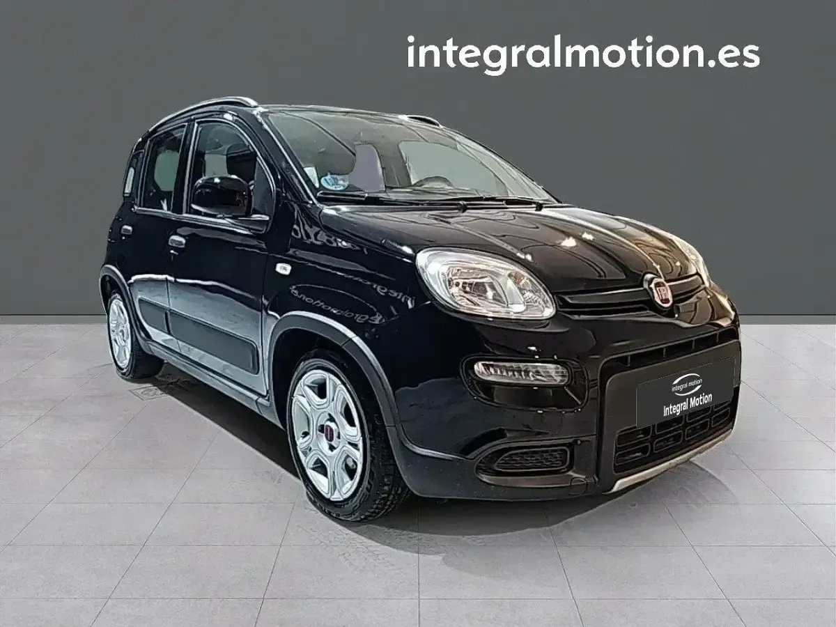 Używany Fiat Panda City Life 70 KM (51 kW) 2022 Czarny Hatchback
