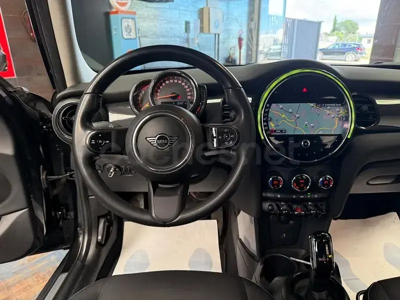 Usado Mini Cooper 136 CV (100 kW) 2022 Negro Utilitario