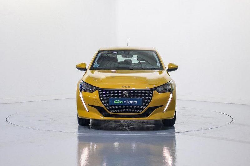 Usado Peugeot 208 Active 100 CV (73 kW) 2021 Amarillo Utilitario