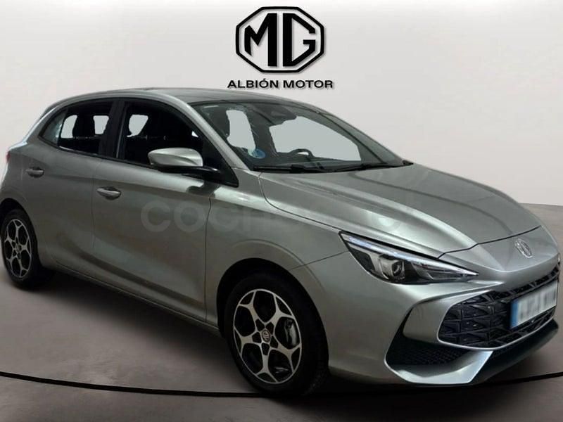 Usado MG MG3 Comfort 195 CV (143 kW) 2024 Gris / plata Utilitario