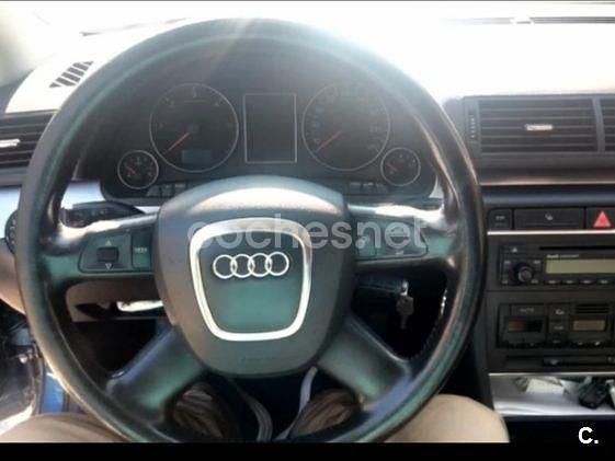 Usado Audi A4 140 HP (102 kW) 2006 Azul Carrinha