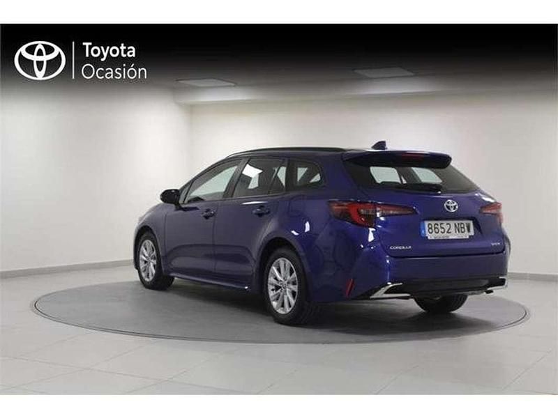Usado Toyota Corolla Active 140 CV (102 kW) 2025 Azul Familiar