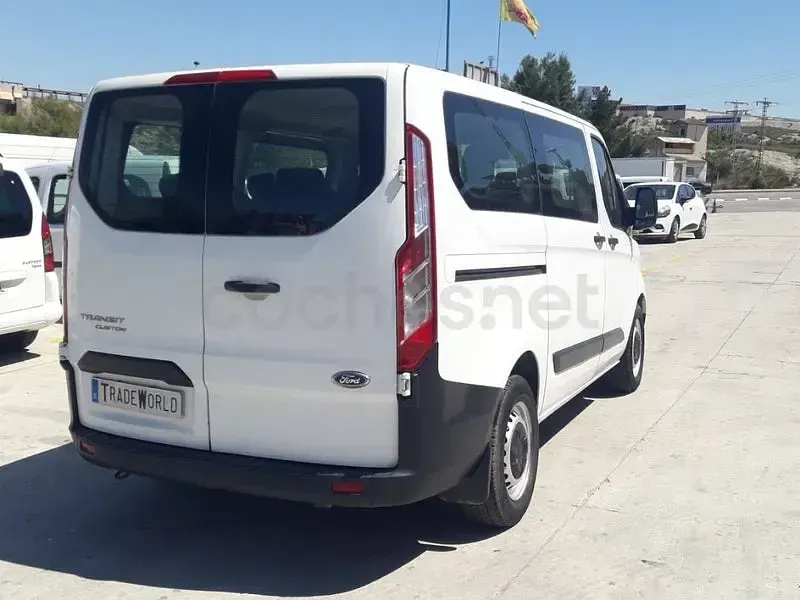 Usado Ford Transit Custom Nugget 130 CV (95 kW) 2020 Blanco Familiar