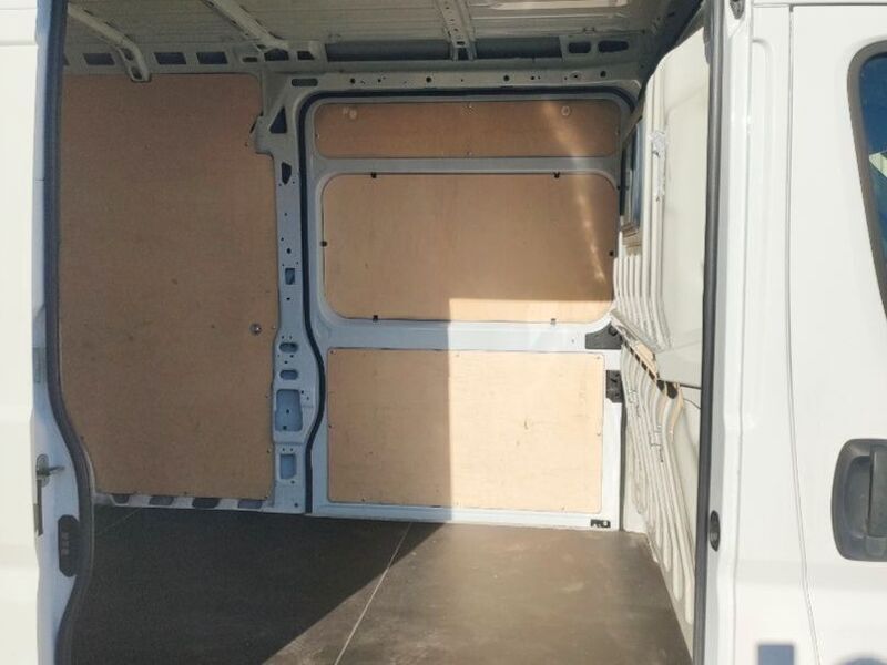 Usado Fiat Ducato 115 CV (84 kW) 2018 Blanco Van