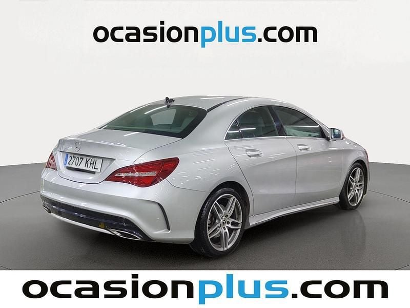 Usado Mercedes CLA200 AMG 136 CV (100 kW) 2018 Gris plata Berlina