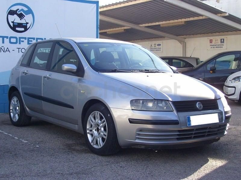 Używany Fiat Stilo Dynamic 103 KM (75 kW) 2003 Szary Sedan/Limuzyna