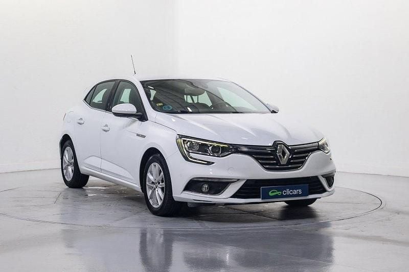 Usado Renault Mégane III Zen 130 CV (95 kW) 2016