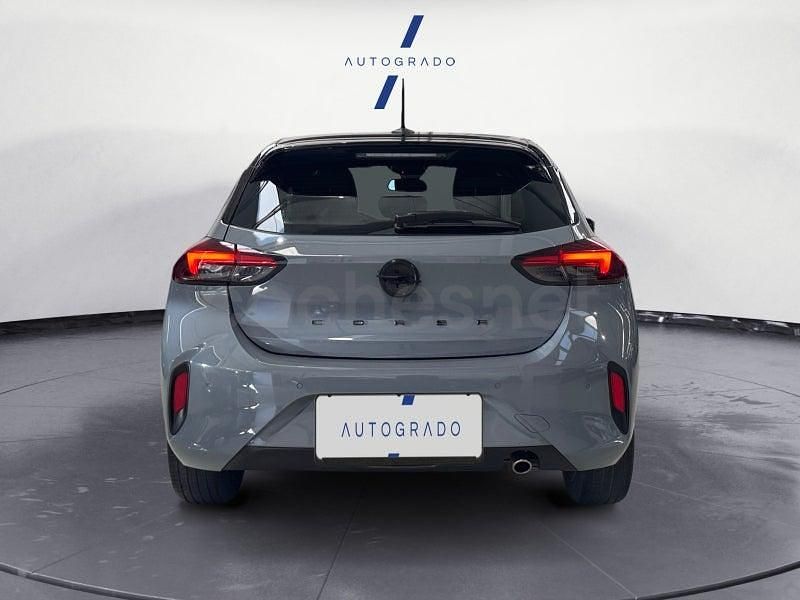 Usado Opel Corsa 100 CV (73 kW) 2024 Gris / plata Utilitario