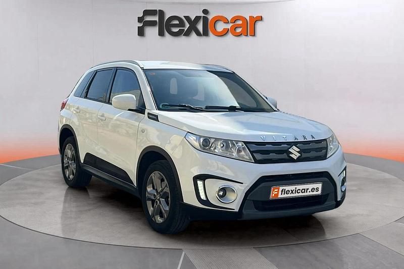 Blanco Usado 2017 Suzuki Vitara GL SUV | 12.470 € (Precio justo) - Imagen 1/4