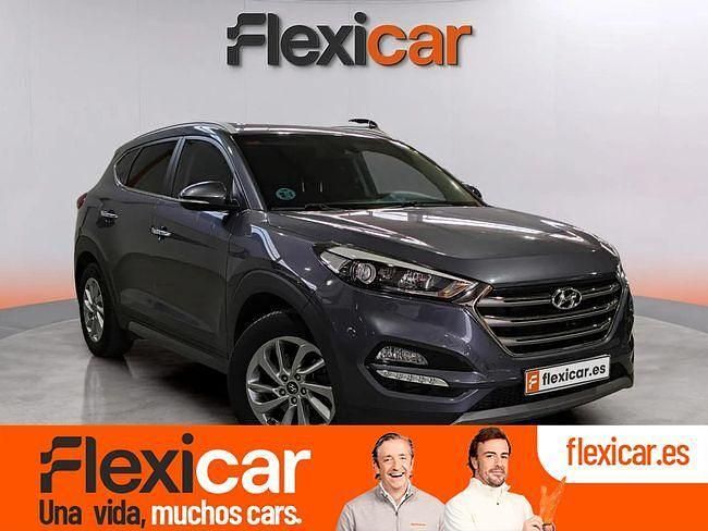 Usado Hyundai Tucson Style 141 CV (103 kW) 2016 Gris SUV