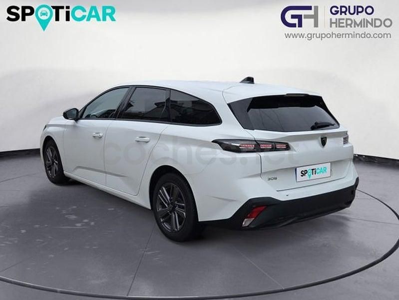 Usado Peugeot 308 130 CV (95 kW) 2022 Blanco Familiar