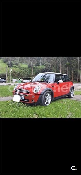 Usado Mini Cooper 115 CV (84 kW) 2004 Rojo Utilitario
