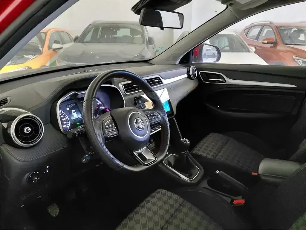 Usado MG ZS Comfort 106 CV (77 kW) 2025 Otro SUV
